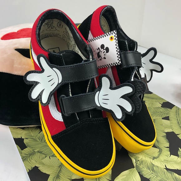 Vans Disney kids Velcro Mickey shoes - Picture 2 of 8